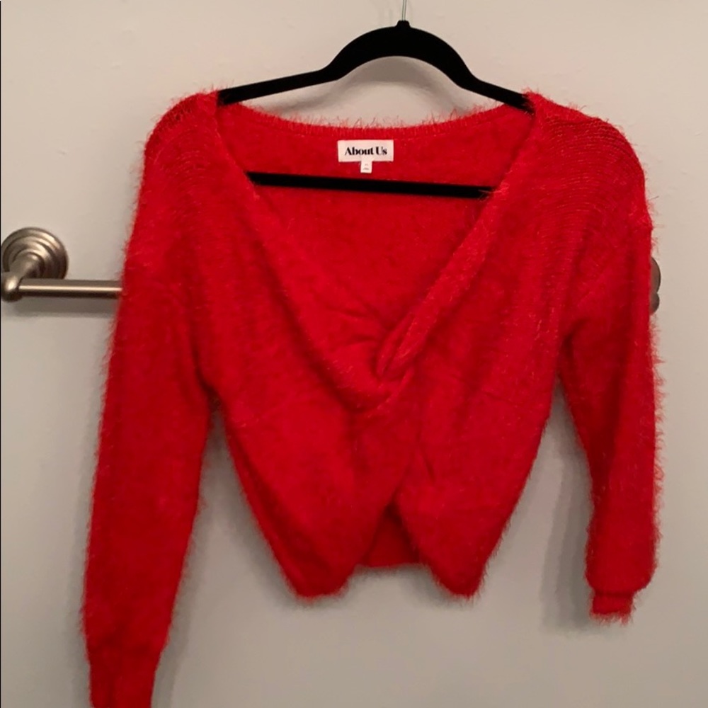 NWOT About Us cropped sweater